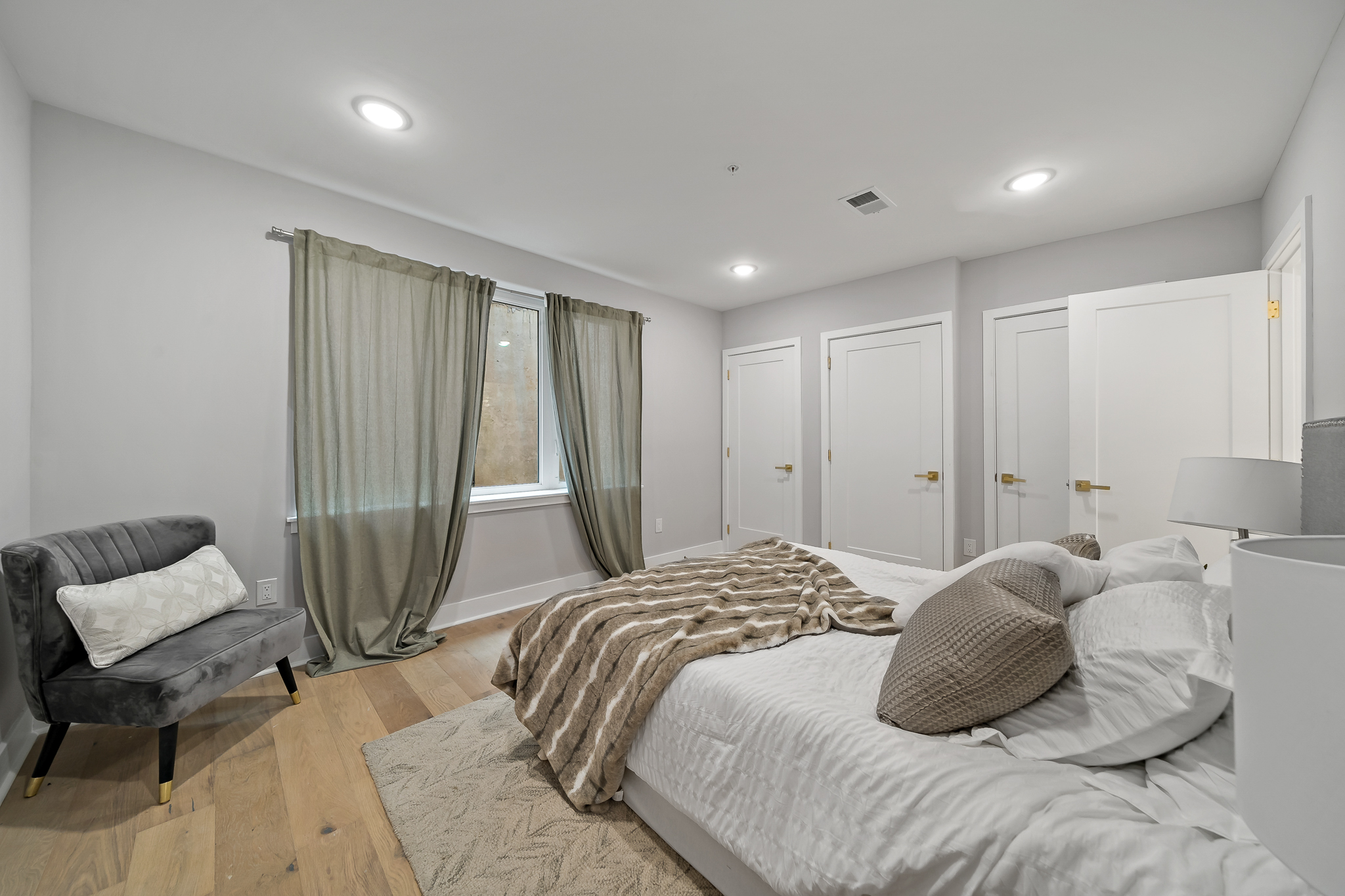 1805 E Moyamensing Ave-15