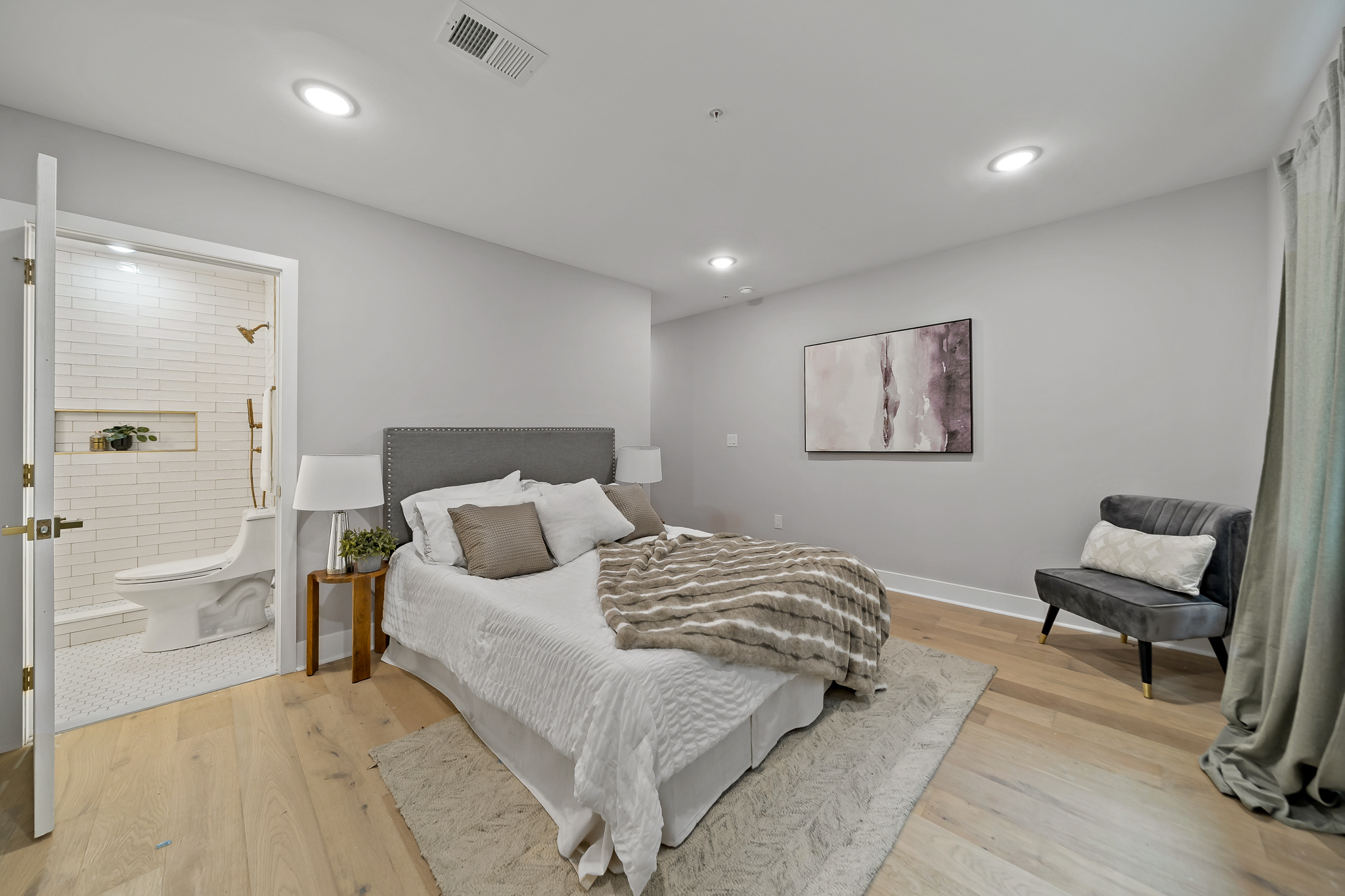 1805 E Moyamensing Ave-16